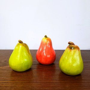 Realistic Pear Salt & Pepper Shakers Ceramic Red Green Anjou Bartlett x3